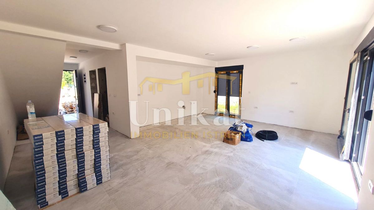 Dvojna hiša v bližini morja, 5 spalnic